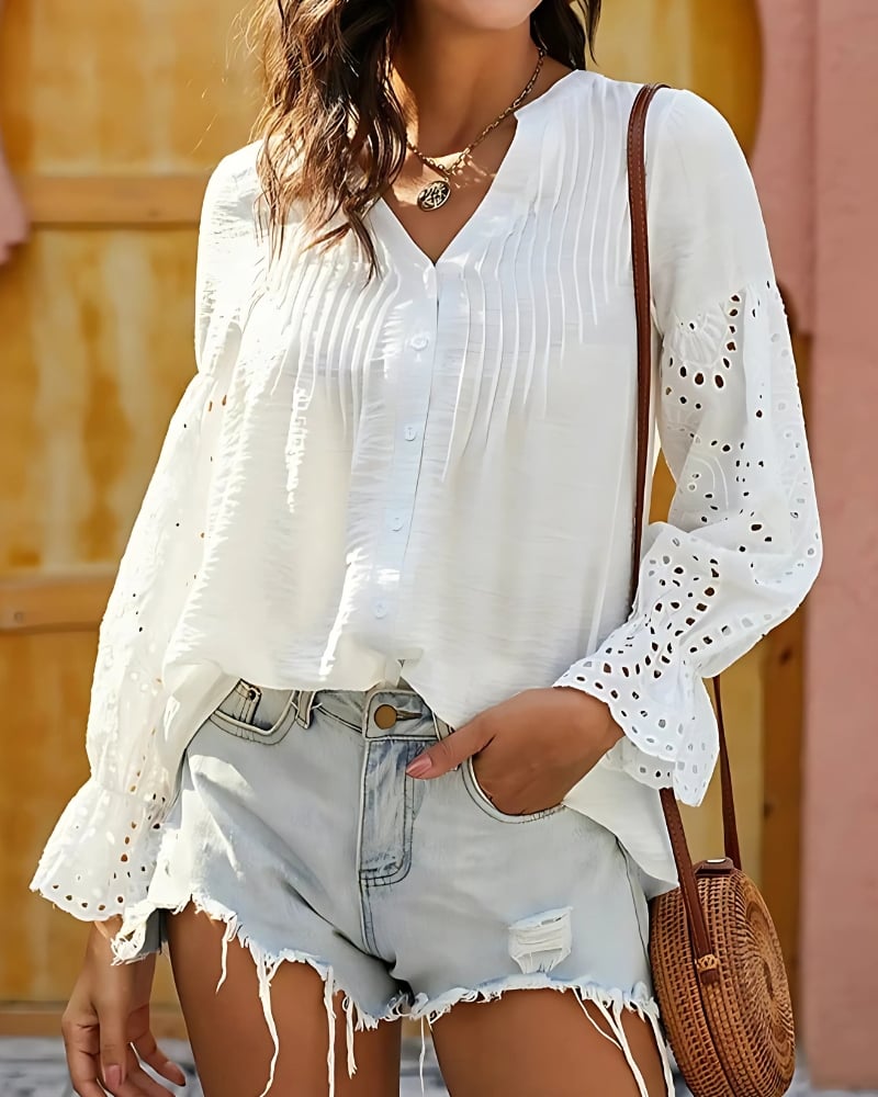Chemisier blanc col v avec manches en dentelle style boho — vue 4