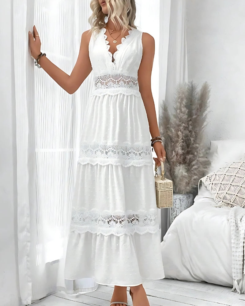 Robe col v blanche à volants en dentelle — BOHERIS