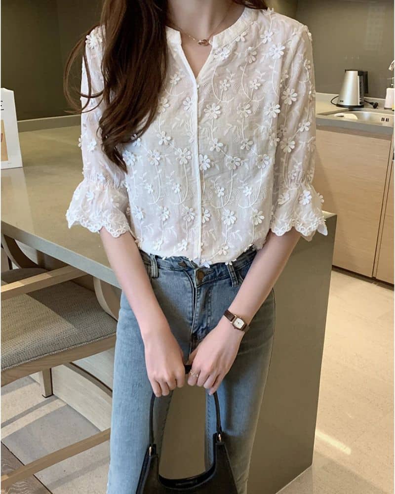 Blouse bohème blanche décontractée ornée de fleurs — vue 2