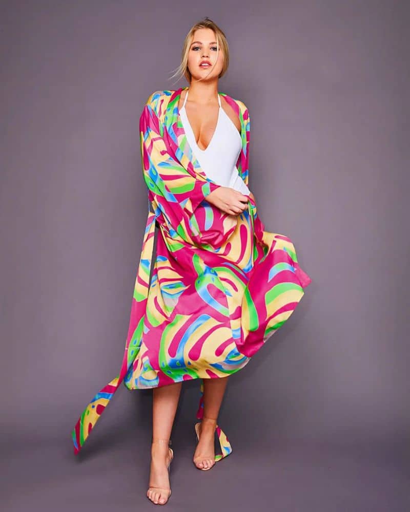 Kimono femme aux motifs abstraits et colorés — vue 2