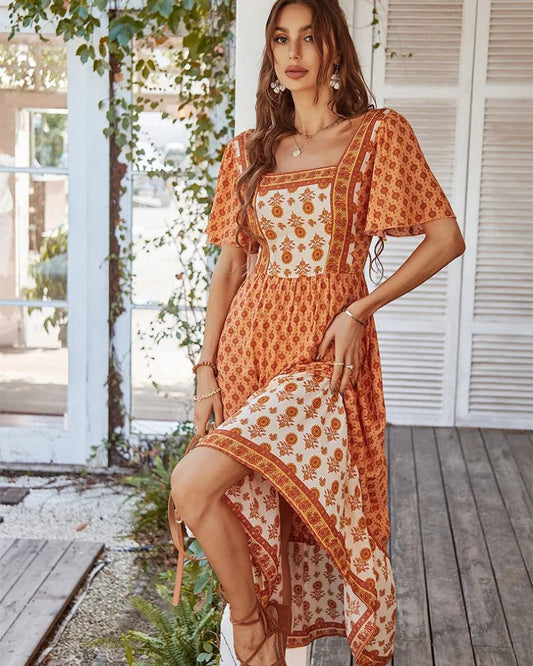 Robe bohème style rétro avec col carré — BOHERIS