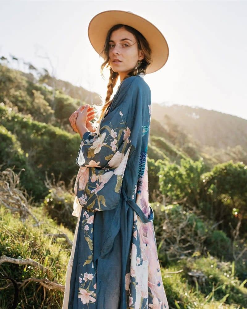 Robe bohème style kimono avec ceinture — vue 2