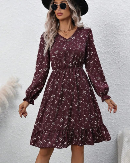 Robe champêtre courte et ceinturée avec petit col en v — vue 2
