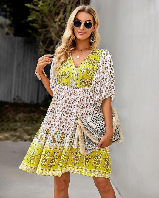 Robe champêtre jaune et courte à fleurs — BOHERIS