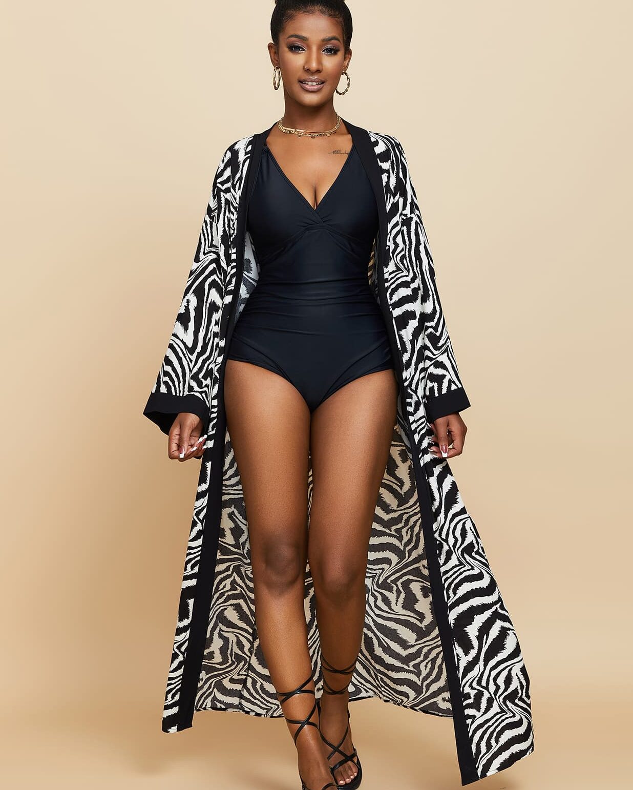 Robe kimono de plage avec motif de zèbre — vue 2