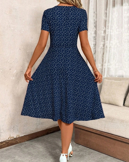 Robe midi à pois à manches courtes — vue 11